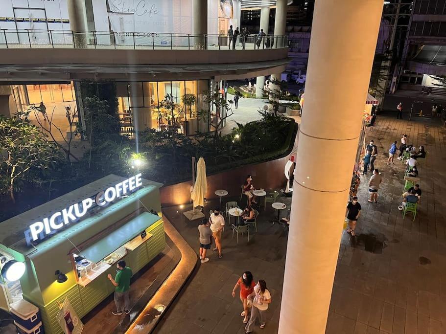 Apartment In Air Residences, Makati With Wifi, Netflix, Pool, Mall And More Manila Exterior foto