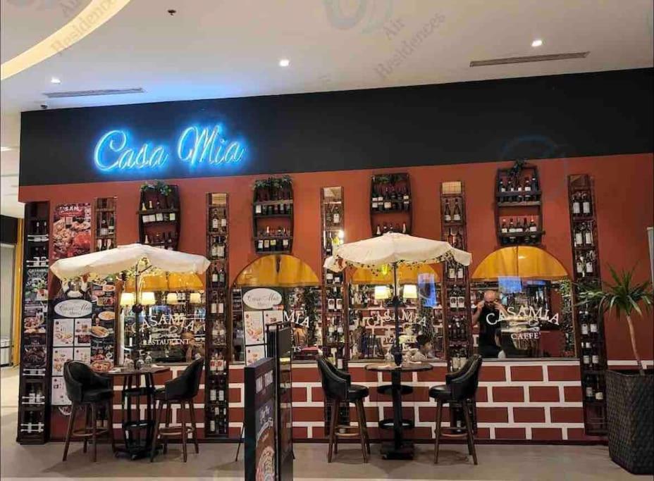 Apartment In Air Residences, Makati With Wifi, Netflix, Pool, Mall And More Manila Exterior foto