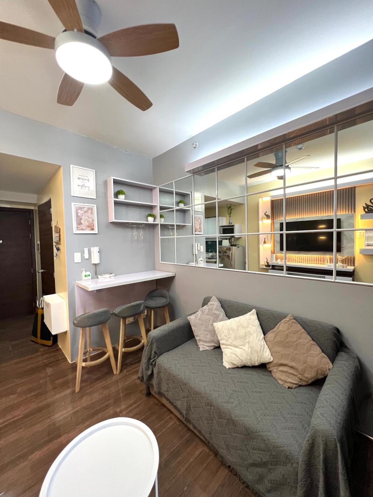 Apartment In Air Residences, Makati With Wifi, Netflix, Pool, Mall And More Manila Exterior foto